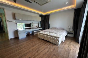 Isola Villa @ Senibong Cove