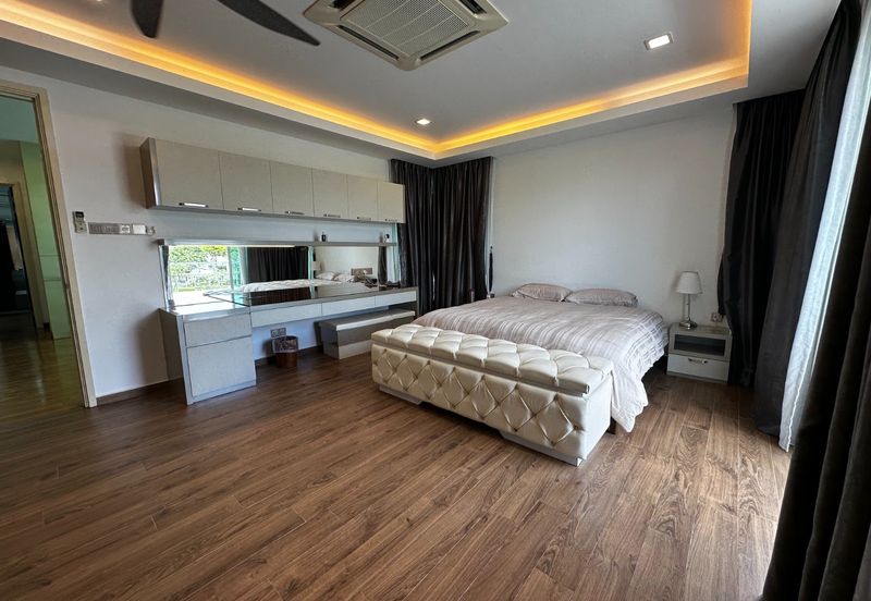 Isola Villa @ Senibong Cove