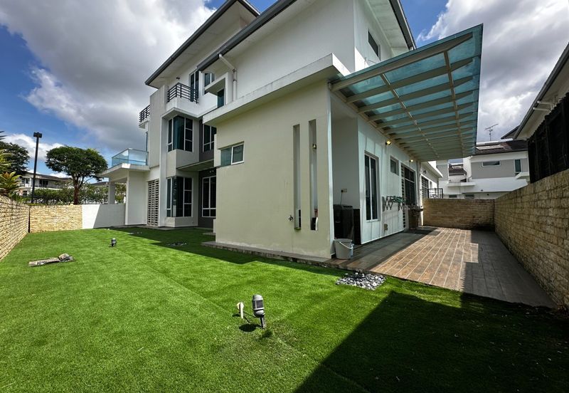 Isola Villa @ Senibong Cove