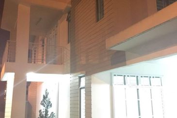 Jalan Perjiranan 11/28