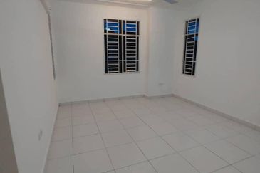 Jalan Perjiranan 11/28