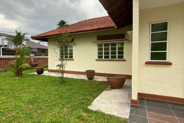 Jalan Stulang Laut 1