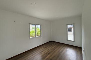 Taman Abad 2-sty commercial for sale