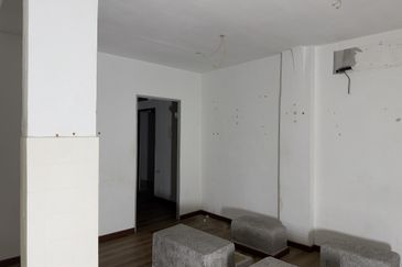 Taman Abad 2-sty commercial for sale