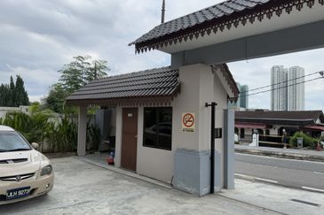 Taman Abad 2-sty commercial for sale