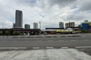 Taman Abad 2-sty commercial for sale