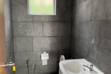 Taman Abad 2-sty commercial for sale