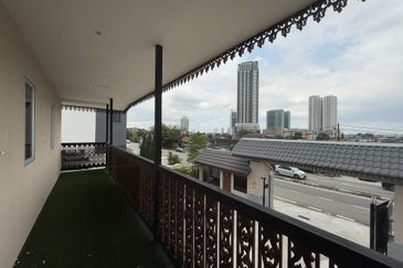 Taman Abad 2-sty commercial for sale