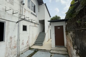 Taman Abad 2-sty commercial for sale