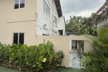 Taman Abad 2-sty commercial for sale