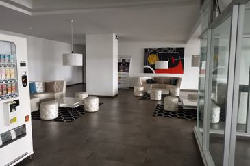 Midas Perling Apartment