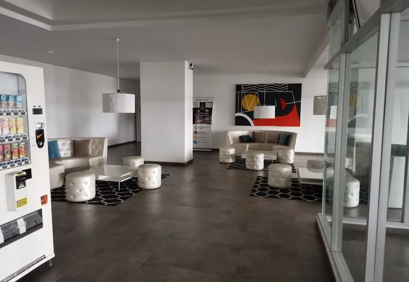 Midas Perling Apartment