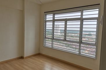 Midas Perling Apartment