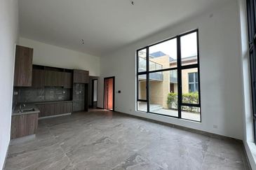 Forest City Golf Resort, Gelang Petah