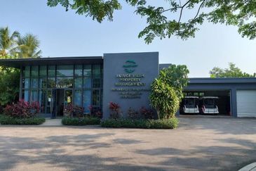 Forest City Golf Resort, Gelang Petah