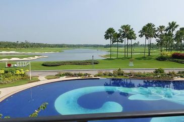 Forest City Golf Resort, Gelang Petah