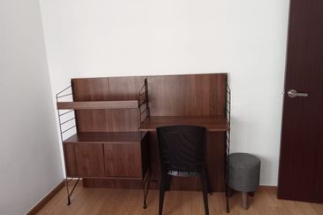 Baypoint @ Country Garden Danga Bay