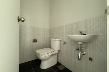 Full loan rm1k downpayment Eco Tropics 2-sty terrace for SALE