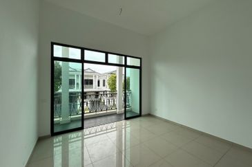 Full loan rm1k downpayment Eco Tropics 2-sty terrace for SALE