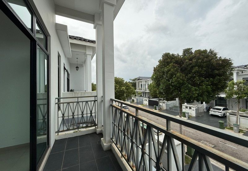 Full loan rm1k downpayment Eco Tropics 2-sty terrace for SALE