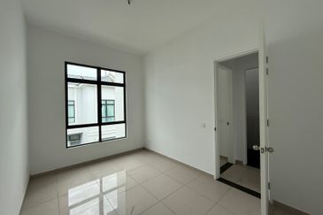 Full loan rm1k downpayment Eco Tropics 2-sty terrace for SALE