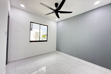 Skudai Damai Jaya 2Sty low cost corner for sale