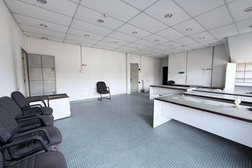 Taman Perindustrian Tebrau 1 detached for rent