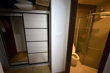 Baypoint @ Country Garden Danga Bay