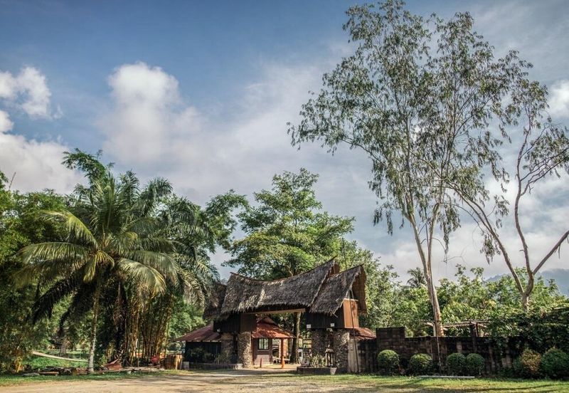 FOR SALE: Kota Tinggi Resort — 12.22 Acres Freehold Tourism Property | RM 9 Mil (Package Deal)