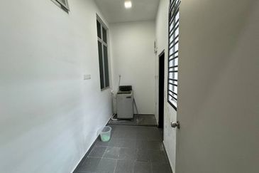 Austin Residence @Taman Mount Austin