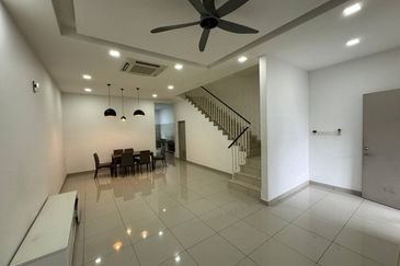 Austin Residence @Taman Mount Austin