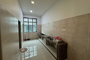 Austin Residence @Taman Mount Austin