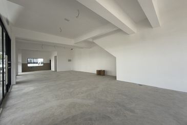 Crest @ Austin Emerald 1