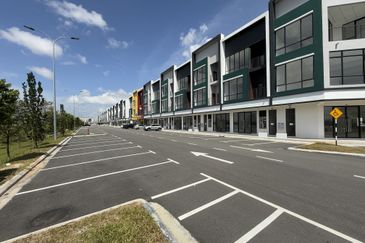 Crest @ Austin Emerald 1