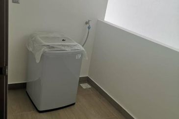 SKS Habitat Apartment, Larkin