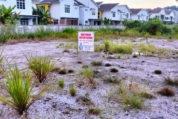 TANAH LOT PERUMAHAN UNTUK DIJUAL DI BELAKANG PASARAYA TEN-TEB, GELIGA, KEMAMAN, TERENGGANU