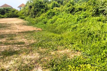 TANAH LOT PERUMAHAN UNTUK DIJUAL DI PENGKALAN PANDAN, CHUKAI, KEMAMAN, TERENGGANU