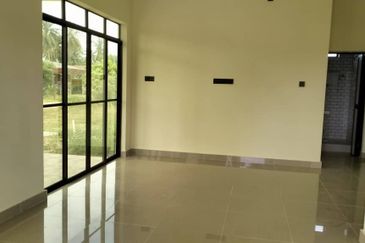 2 UNIT RUMAH SEMI D UNTUK DIJUAL DI JALAN LAMA KIJAL (TELUK KALONG - TITIAN BERAYONG), KIJAL, KEMAMAN, TERENGGANU