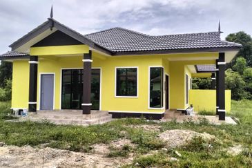 2 UNIT RUMAH SEMI D UNTUK DIJUAL DI JALAN LAMA KIJAL (TELUK KALONG - TITIAN BERAYONG), KIJAL, KEMAMAN, TERENGGANU