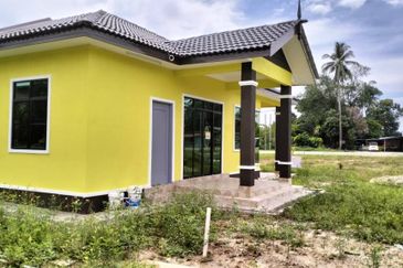 2 UNIT RUMAH SEMI D UNTUK DIJUAL DI JALAN LAMA KIJAL (TELUK KALONG - TITIAN BERAYONG), KIJAL, KEMAMAN, TERENGGANU