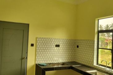 2 UNIT RUMAH SEMI D UNTUK DIJUAL DI JALAN LAMA KIJAL (TELUK KALONG - TITIAN BERAYONG), KIJAL, KEMAMAN, TERENGGANU