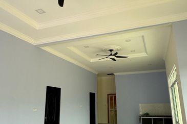 RUMAH BANGLO UNTUK DIJUAL DI KAMPUNG PELAM, TELEMONG, TERENGGANU