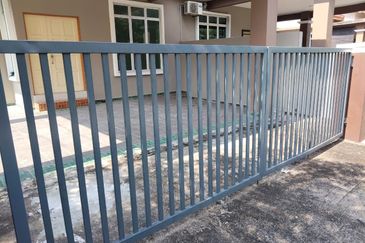 RUMAH SEMI D (CORNER LOT) UNTUK DIJUAL DI LOT 61151, TAMAN FIRDAUS 4, BINJAI, KEMAMAN, TERENGGANU