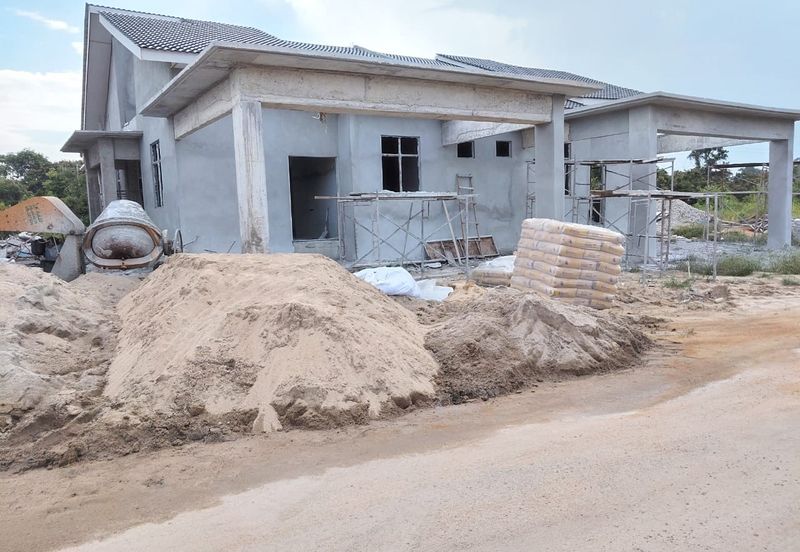 4 UNIT RUMAH SEMI D UNTUK DIJUAL DI SEBELAH TAMAN SRI BAYU, TAMAN MUNAWARRAH, BATU 3, BINJAI, KEMAMAN, TERENGGANU