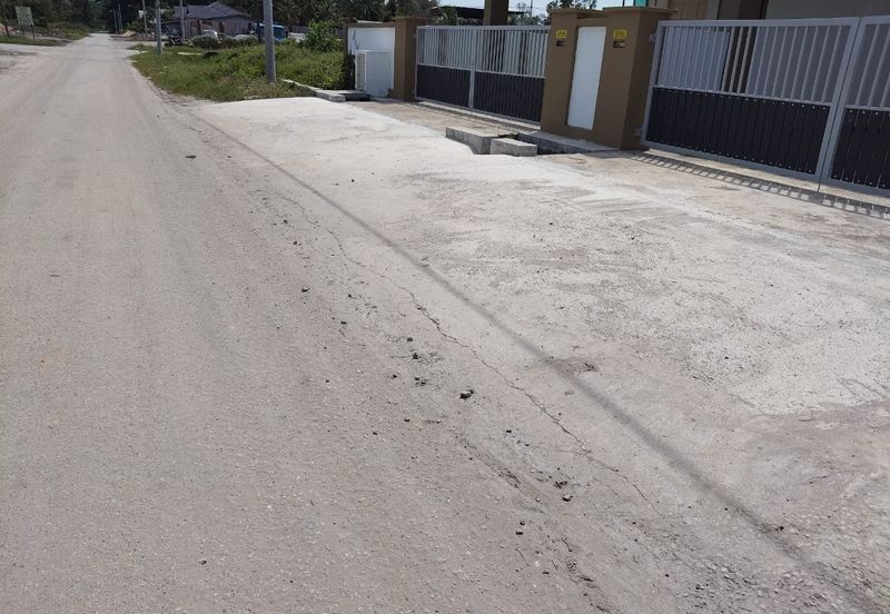 4 UNIT SEMI D UNTUK DIJUAL DI JALAN MELOR 2, KEMASIK, KEMAMAN, TERENGGANU