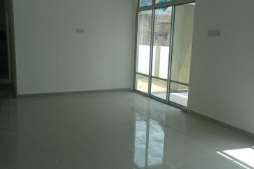 4 UNIT SEMI D UNTUK DIJUAL DI JALAN MELOR 2, KEMASIK, KEMAMAN, TERENGGANU