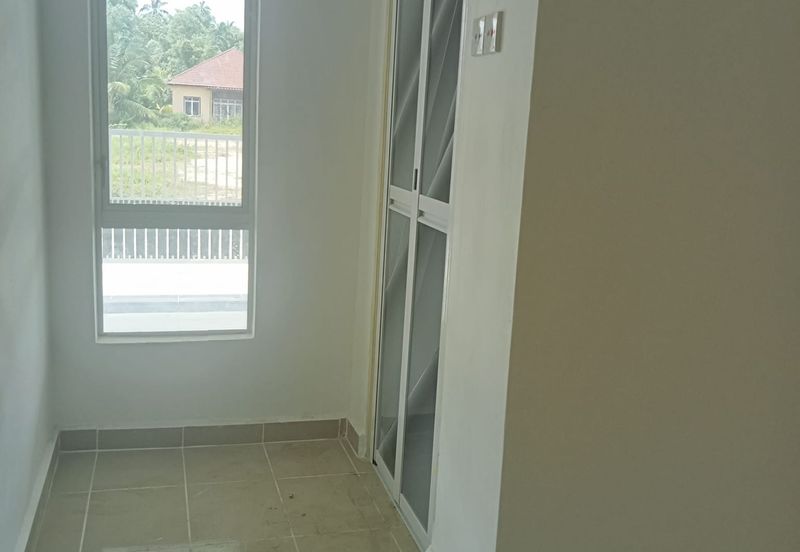 4 UNIT SEMI D UNTUK DIJUAL DI JALAN MELOR 2, KEMASIK, KEMAMAN, TERENGGANU
