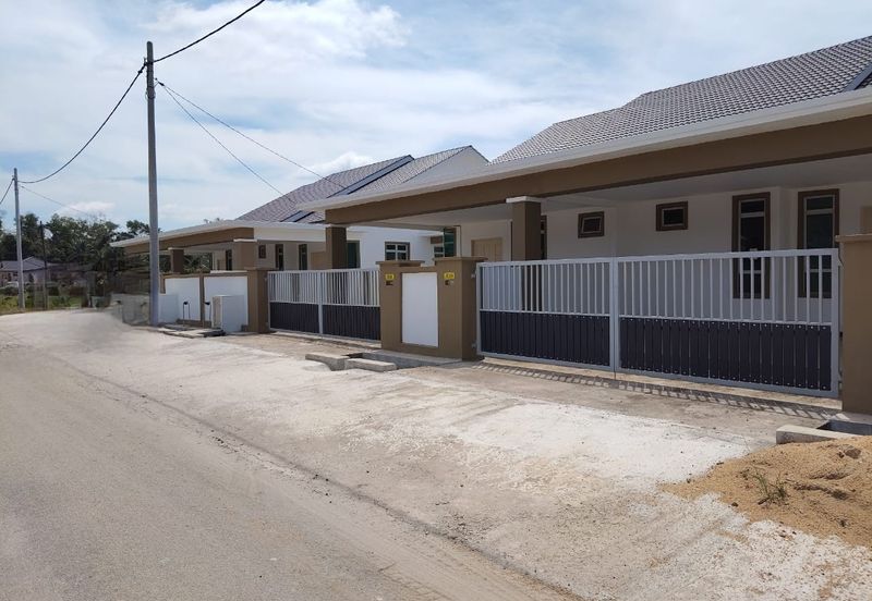 4 UNIT SEMI D UNTUK DIJUAL DI JALAN MELOR 2, KEMASIK, KEMAMAN, TERENGGANU