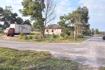 TANAH LOT PERUMAHAN UNTUK DIJUAL DI R.T.T. GONG CHENGAL, KEMASIK, KEMAMAN, TERENGGANU