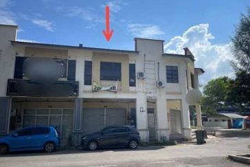 BANGUNAN KEDAI 2 TINGKAT UNTUK DIJUAL DI 18339, KAWASAN PERINDUSTRIAN JAKAR 3, FASA 2, CHUKAI, KEMAMAN, TERENGGANU